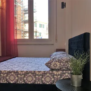 Casa Fossatello Four , Genova Italia